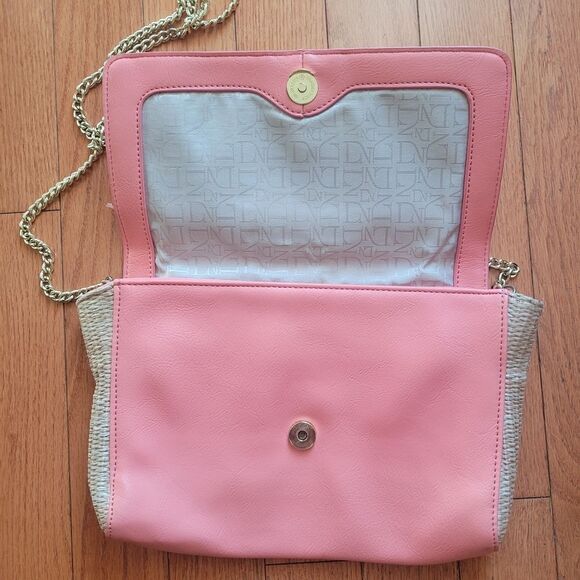 Danielle Nicole Straw Purse (Pink) - Picture 3 of 4